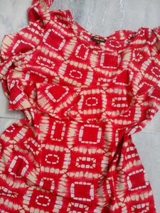 Red &amp; Beige Geometric Print Ruffle Top