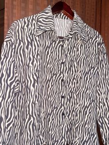 Stylish Print Button-Up Shirt🖤