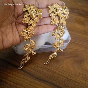 Elegant Floral Drop Earrings
