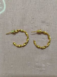 Twisted Hoop Earrings