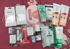 Glow Up Essentials Bundle