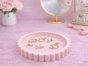Decorative Scalloped Vanity Jewelry Dish