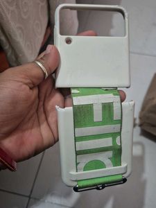 Flip 3 phoneCase with Green holder