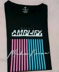 Comfort Lady Graphic T-shirt