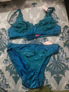 Teal Lace Trimmed Bra and Panty Set