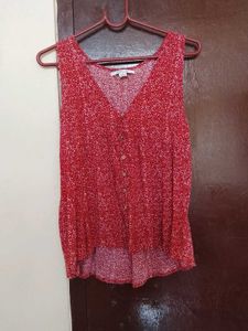 Chic Red Floral Sleeveless V-Neck Top