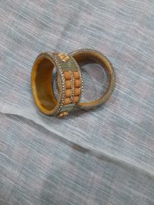 Stylish Bangle Set