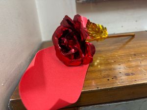 Craft India 'Rose of Love' Showpiece