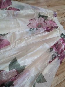 Flowy Floral Print Maxi Skirt
