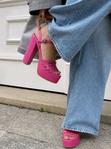 💖👠 Hot Pink Heels 👠💖