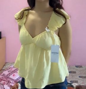 Flowy Ruffle Sleeve Peplum Top