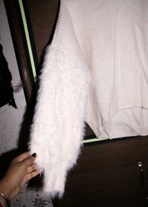 koren FURR sleeve Sweater