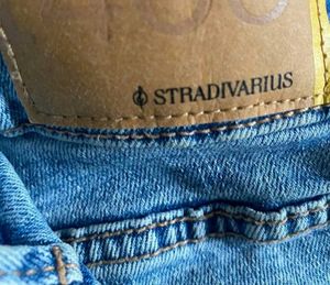 STRADIVARIUS wide Leg Jeans