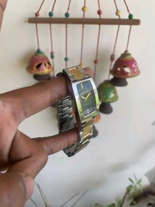 Stylish Two-Tone Analog Watch