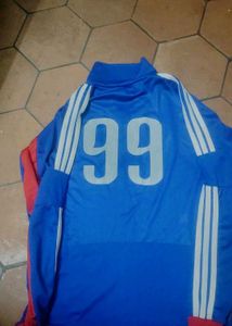 sports jersy with collar