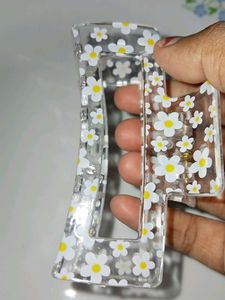 White flower Transparent hair Clutch 😍