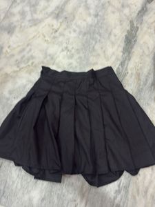 Black Pleated tailored Mini Skirt