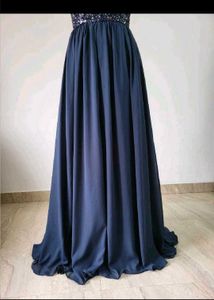 🎀💙Elegant Navy Sequined Evening Gown