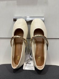 Zara Cream Ballet Flats