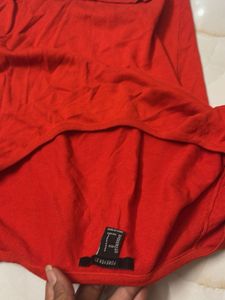 FOREVER 21 red T-shirt