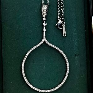 Elegant Circle Pendant Necklace
