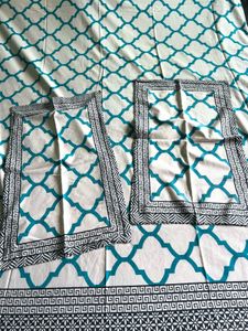 Stylish geometric pattern Cyan-white Bedsheet set