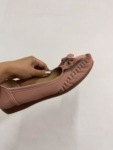 SALE🎀 Pink Bow Bellies Footwear Women