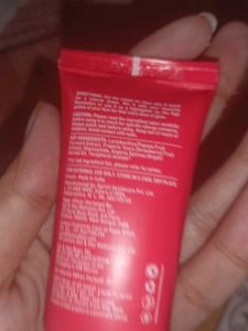 It's a Dot&amp;Key Cream It's Giving Glowey Vibe