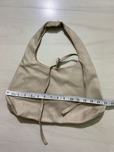 Chic Tan Leather Hobo Bag