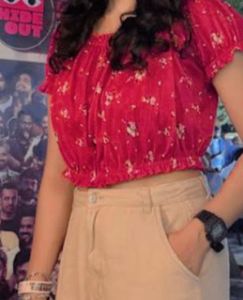 H&amp;M Red Floral Crop Top