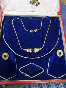 Elegant Gold Tone Necklace and Earring Set
