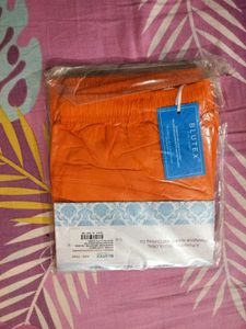 BLUTEX New branded Orange Leggings 🧡