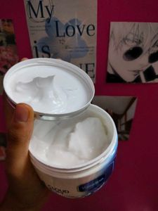 Vaseline Cloud Soft Light Moisturiser
