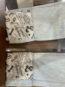 Stylish Light Wash Wide-Leg Jeans