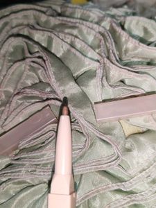 Fenty Beauty Pro Filt'r Hydrating Matte Liquid Fou