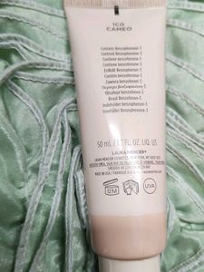 Laura Mercier Tinted Moisturizer