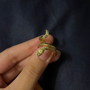 Set of 5 Snake Rings Golden