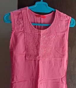 pink Embroidered Short Kurti Chic &amp; versatile