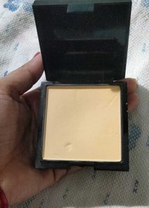 Pressed Compact Powder