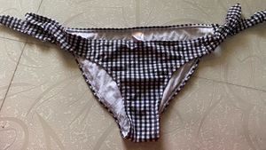 Xhilaration Black &amp; White Checked Bikini Bottom