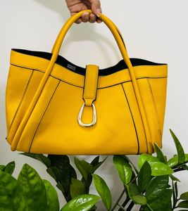 Chic Yellow Tote Handbag