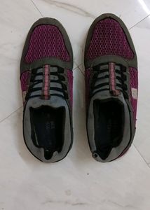 Sports Shoes Women.