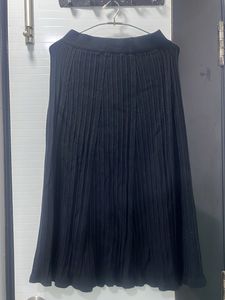 Ribbed Midi Skirt