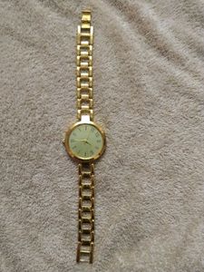 Elegant Gold Tone Women's Watch