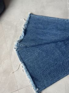 Distressed Wide Leg Jeans