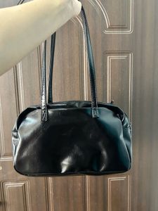 Chic Black Patent Shoulder Bag