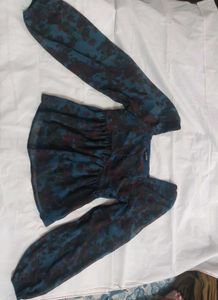Stylish Blue Floral Print Top