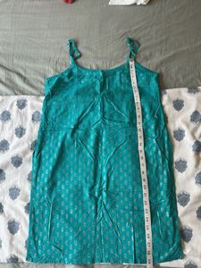 Blue Floral Printed Sleeveless Kurti