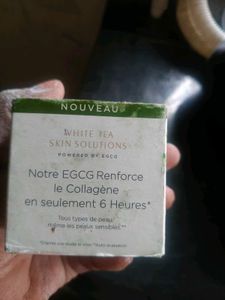 Elizabeth Arden White Tea Skin Solutions Cream