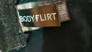 Lace Detail Bra With Beautiful Penty